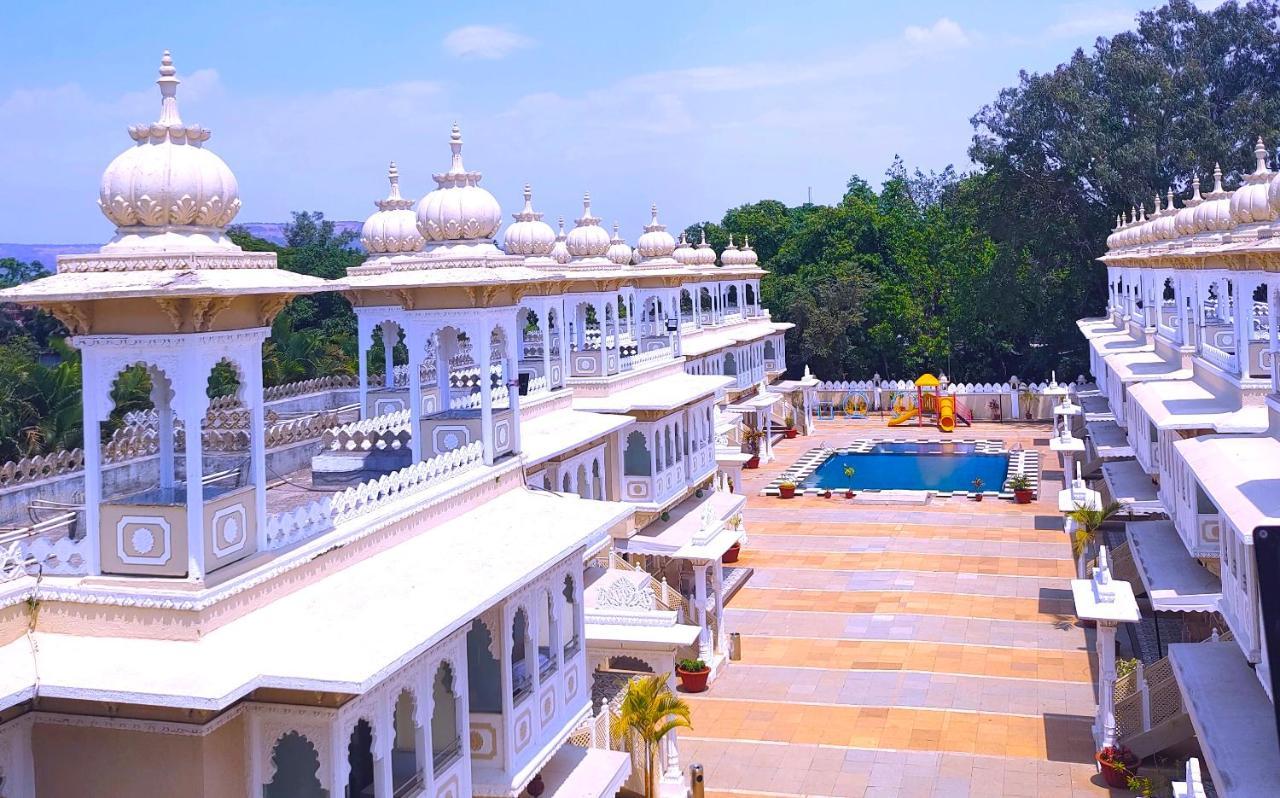 Hotel Gautam Lonavala Εξωτερικό φωτογραφία