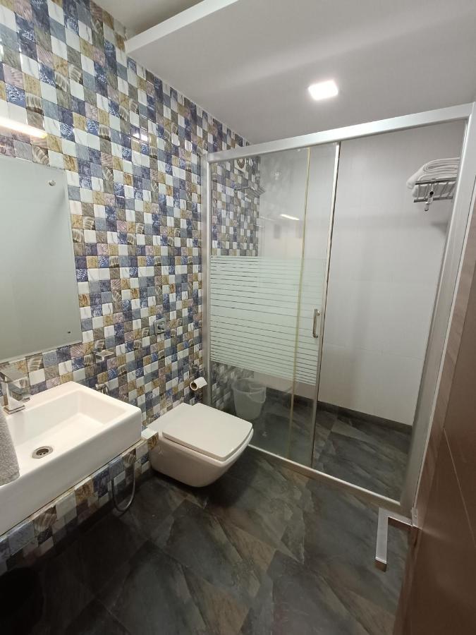 Hotel Gautam Lonavala Εξωτερικό φωτογραφία
