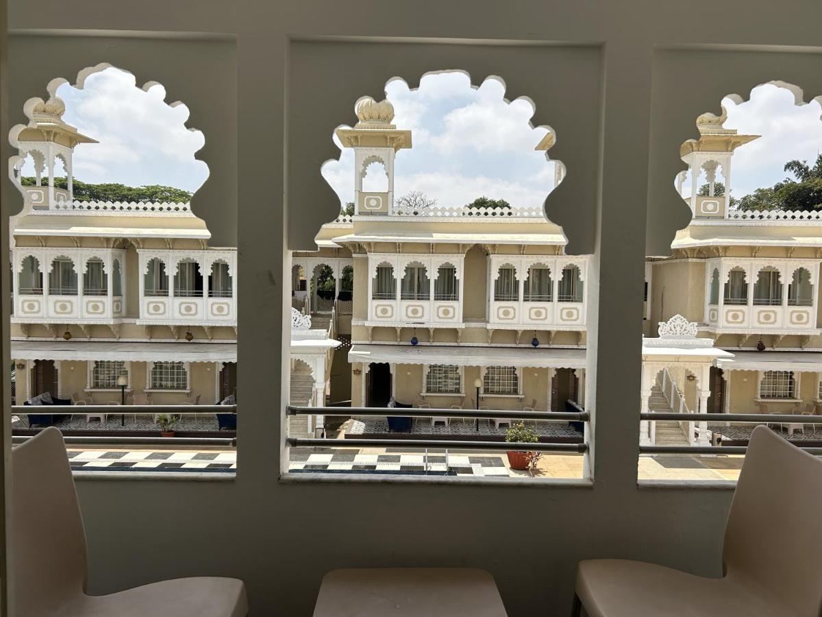 Hotel Gautam Lonavala Εξωτερικό φωτογραφία