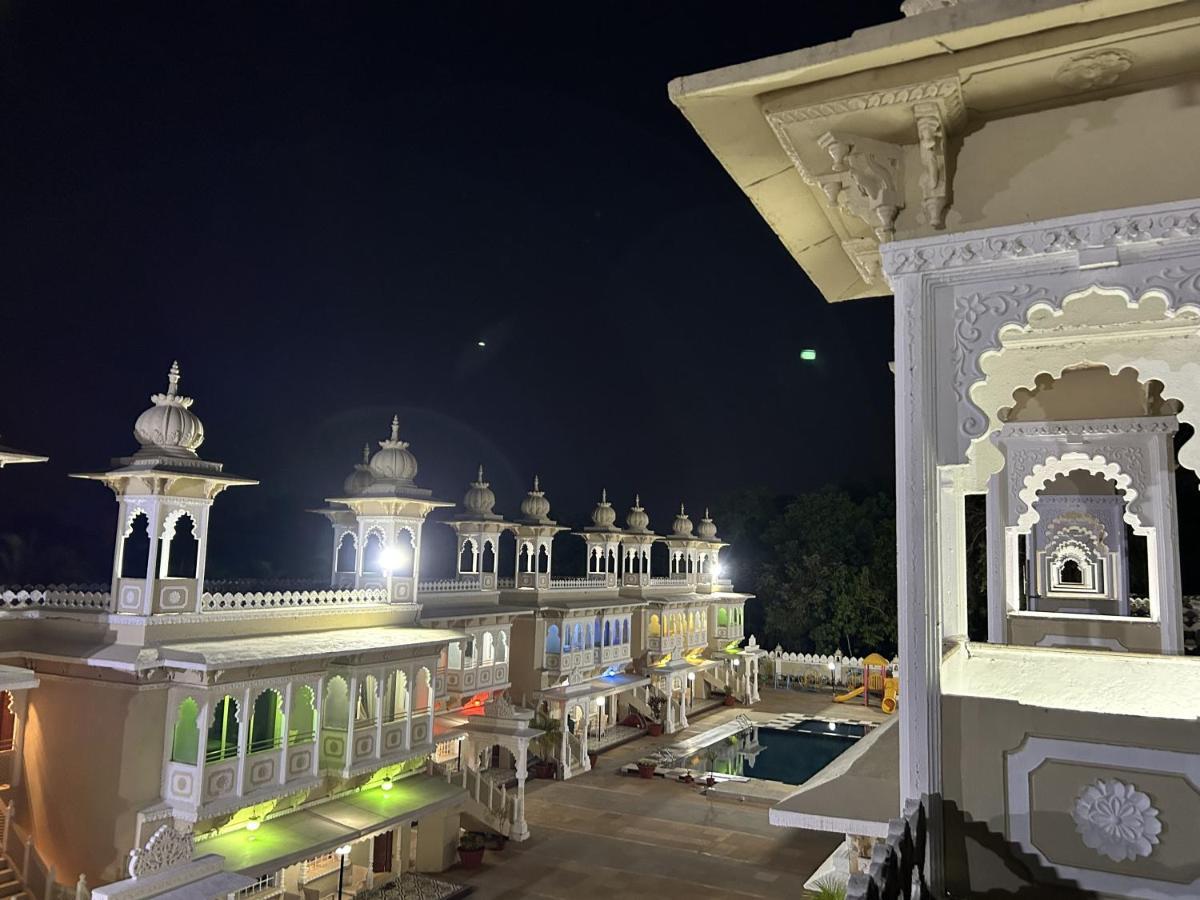 Hotel Gautam Lonavala Εξωτερικό φωτογραφία