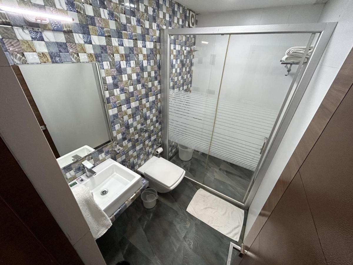 Hotel Gautam Lonavala Εξωτερικό φωτογραφία