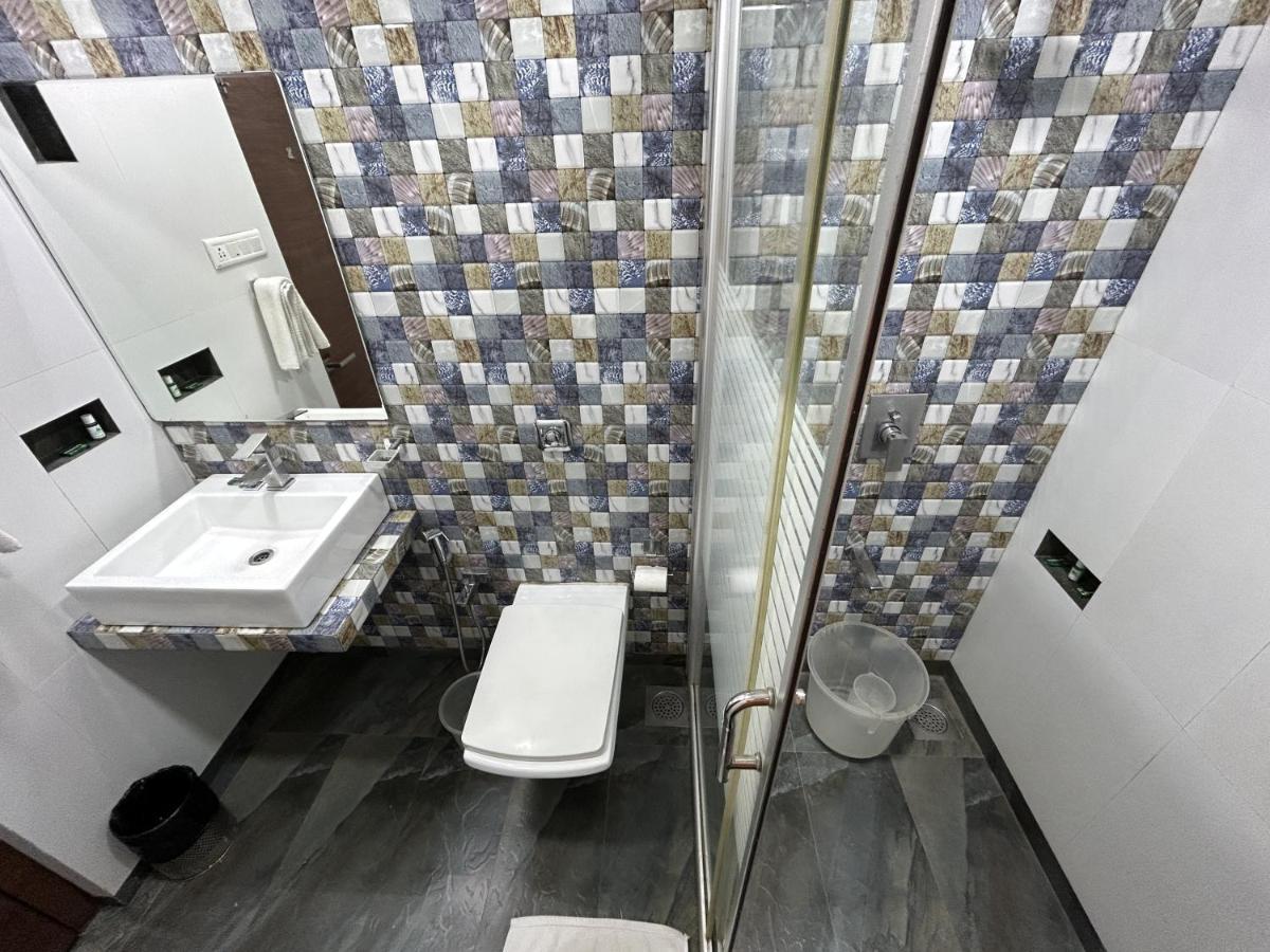 Hotel Gautam Lonavala Εξωτερικό φωτογραφία
