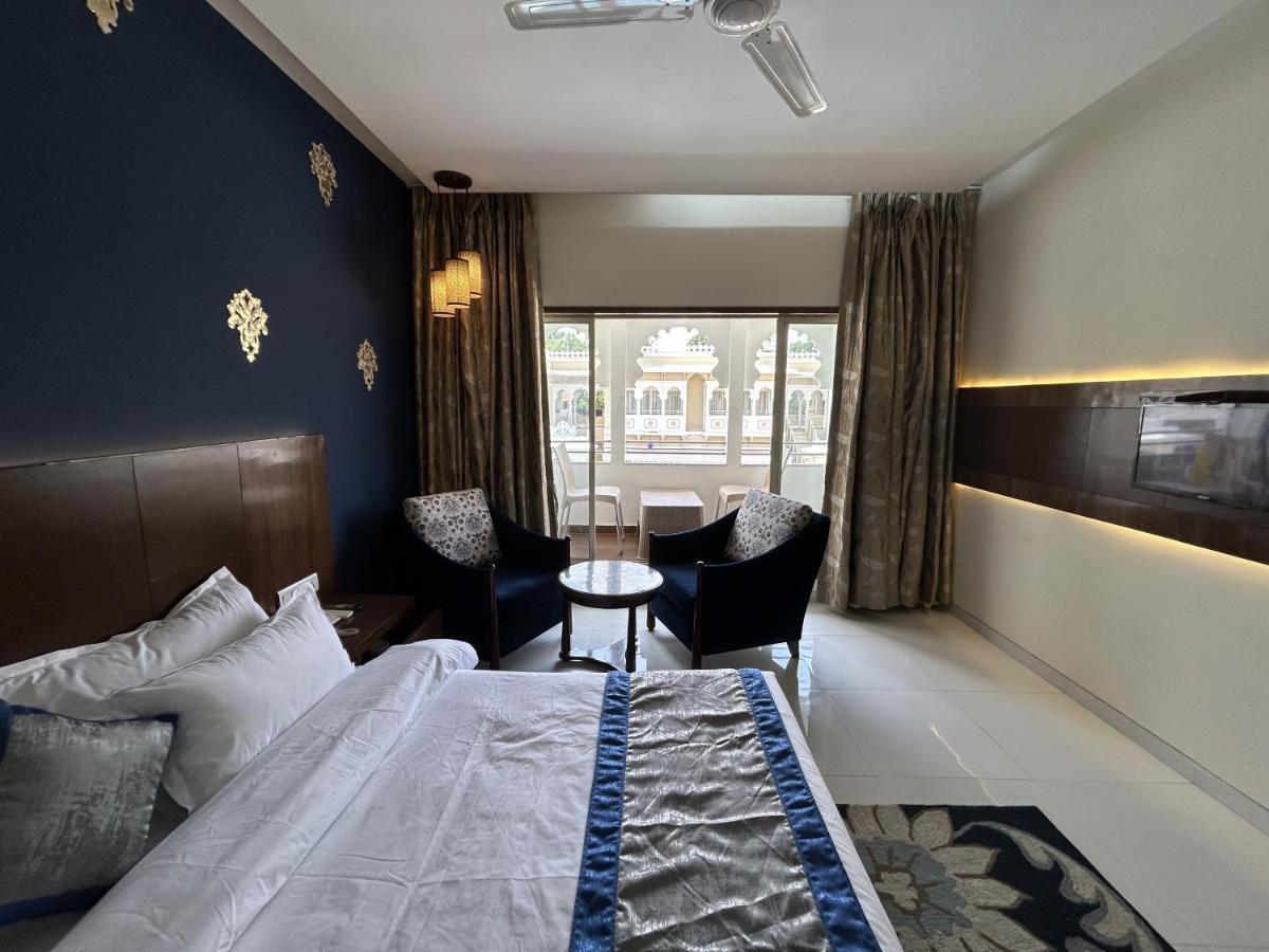 Hotel Gautam Lonavala Εξωτερικό φωτογραφία