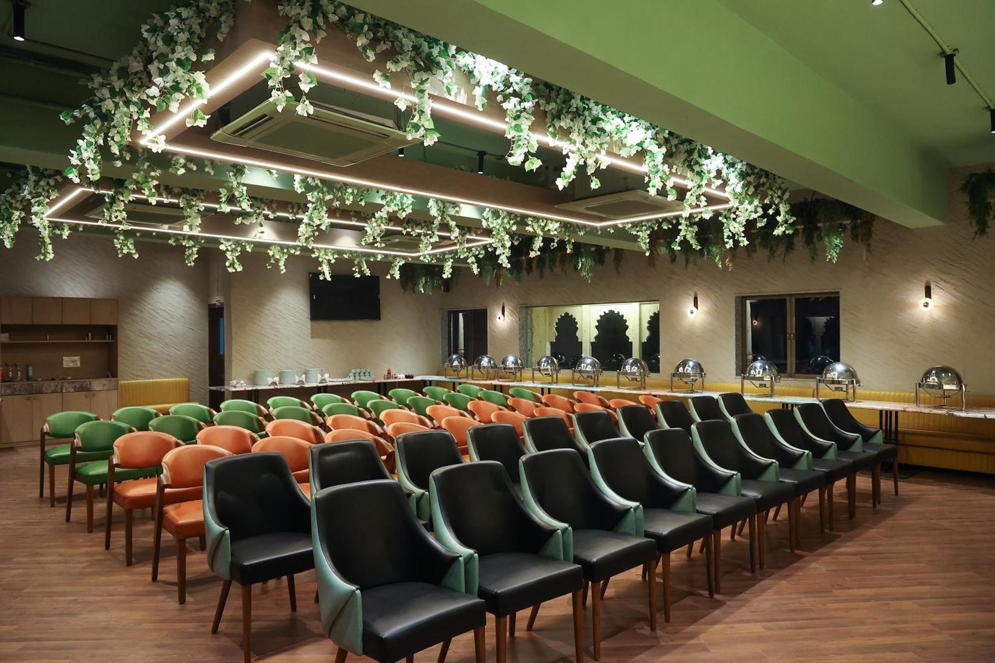 Hotel Gautam Lonavala Εξωτερικό φωτογραφία